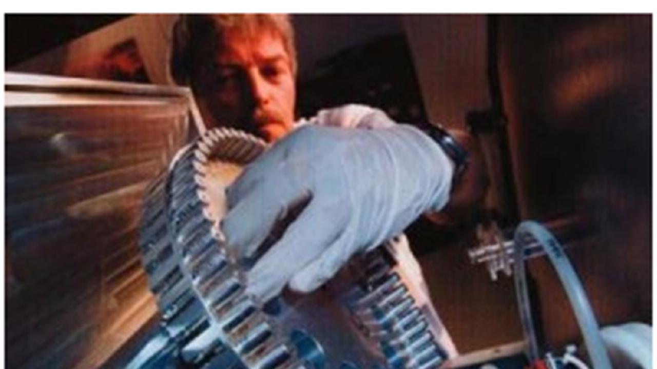 Wiel met grafietmonsters