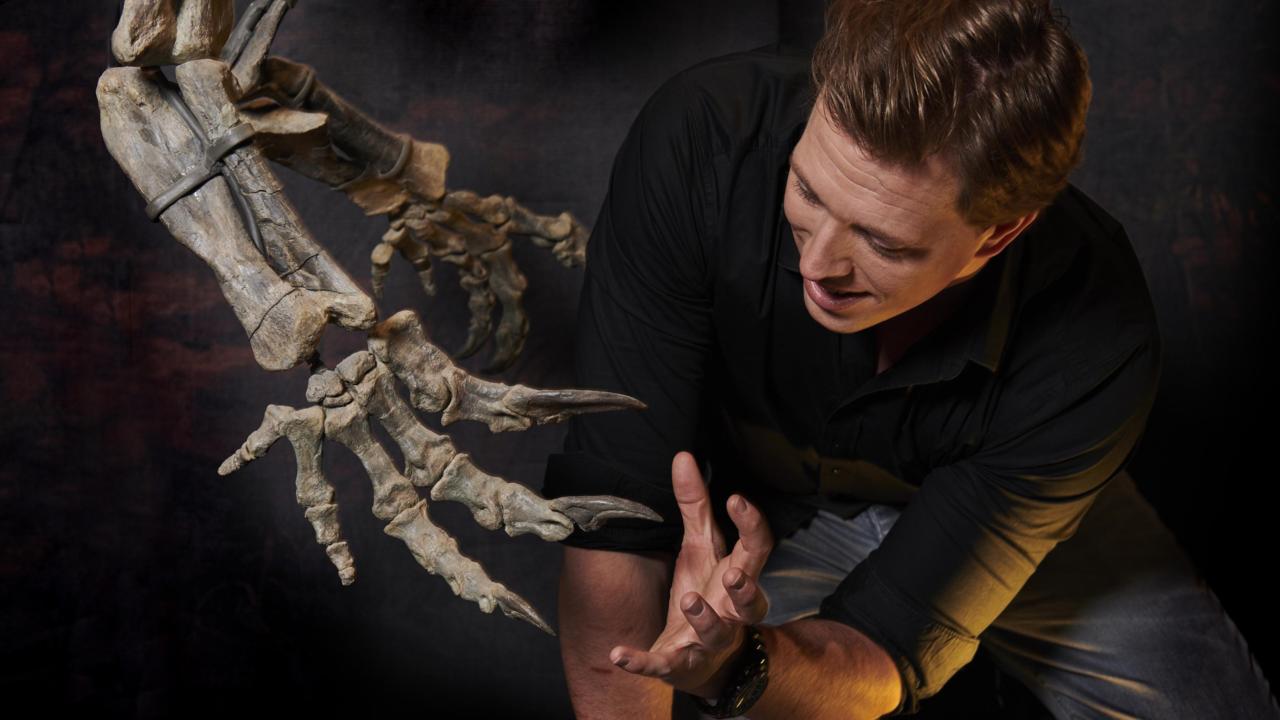 Freek Vonk met Plateosaurus