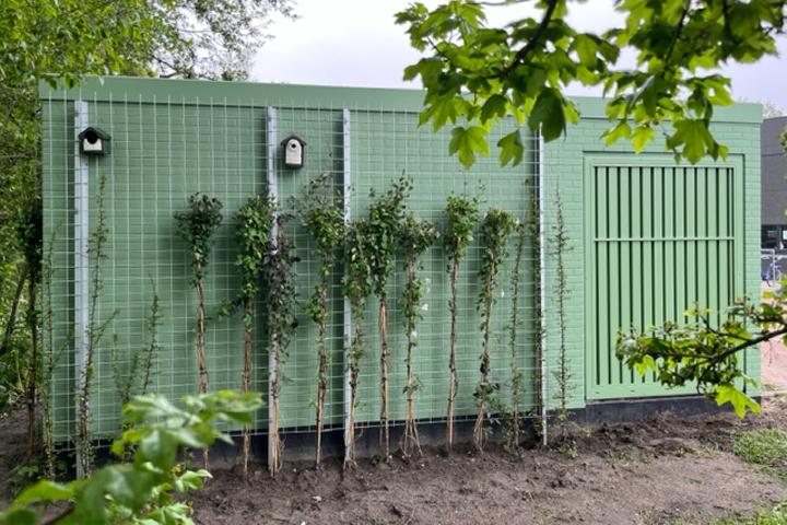 De eerste natuurinclusieve glasvezelcentrale in Leiden