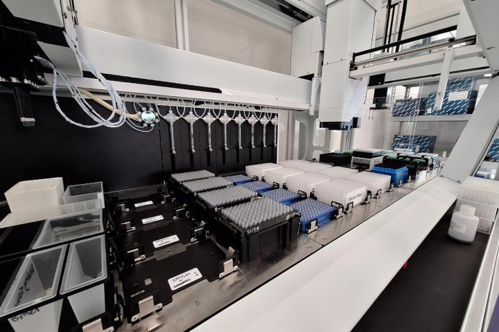 Janus G3 robot voor DNA opwerking