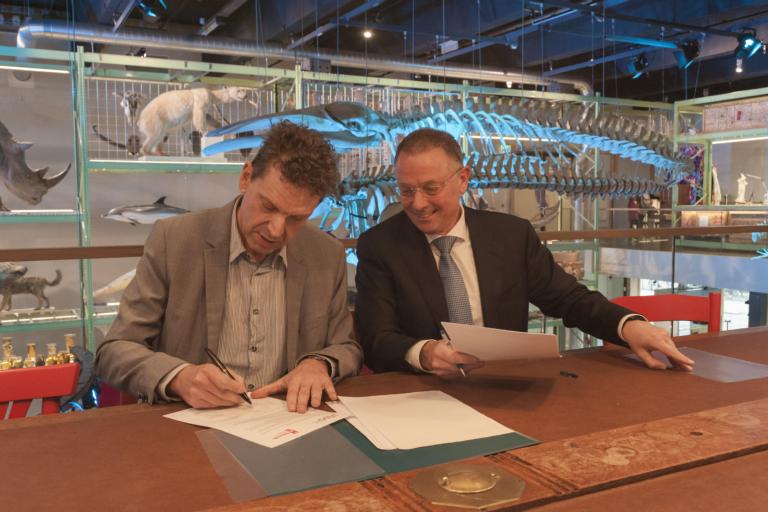 Algemeen directeur Edwin van Huis en JADS directeur Louis Vertegaal