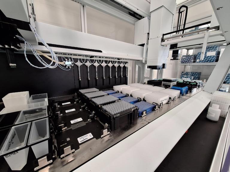 Janus G3 robot voor DNA opwerking